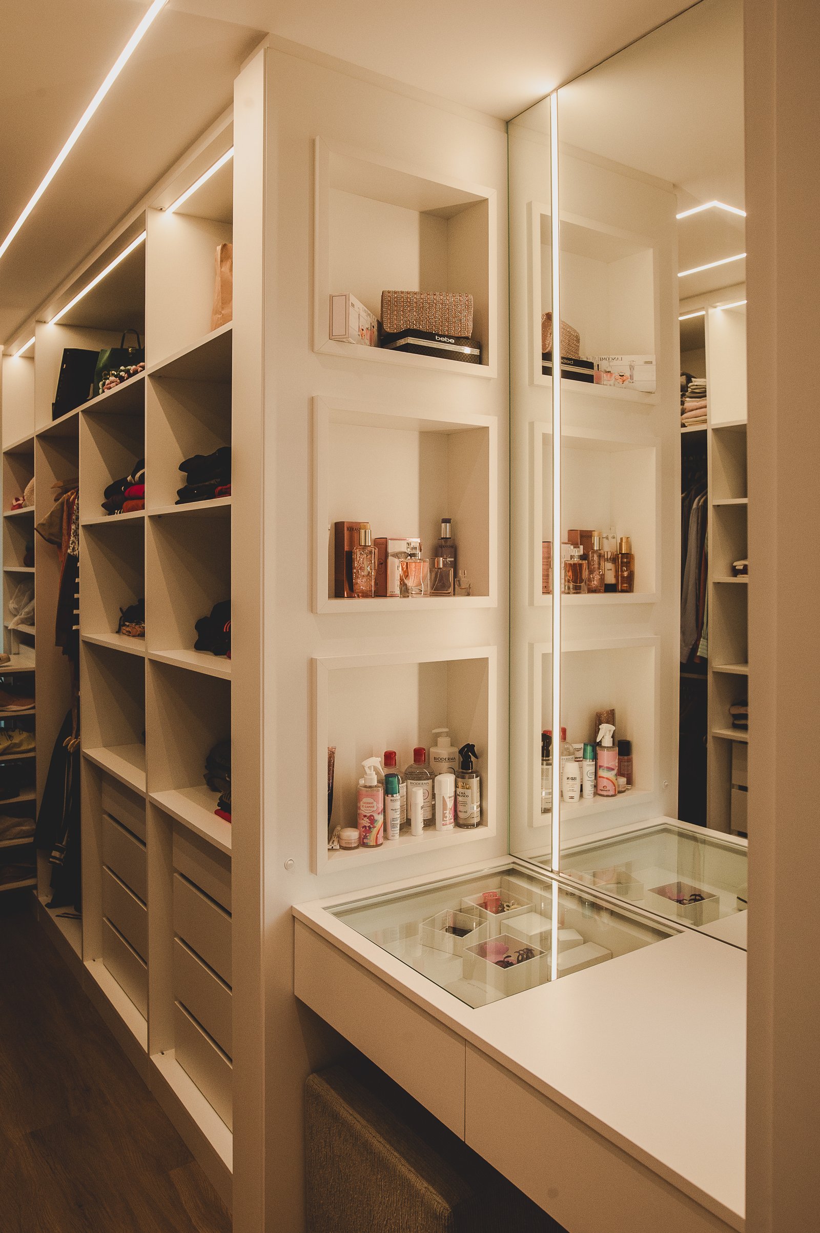 Guarda-roupa planejado com espelho - D'Styll Curitiba